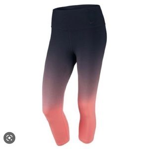 NIKE LEGEND OMBRÉ CAPRI LEGGINGS NWT